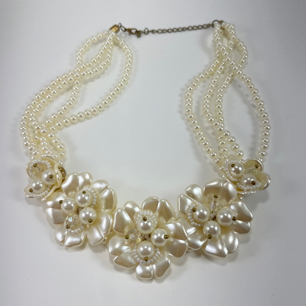Vintage Style Faux Pearl Flower Statement Necklace Cream Multi Strand Floral